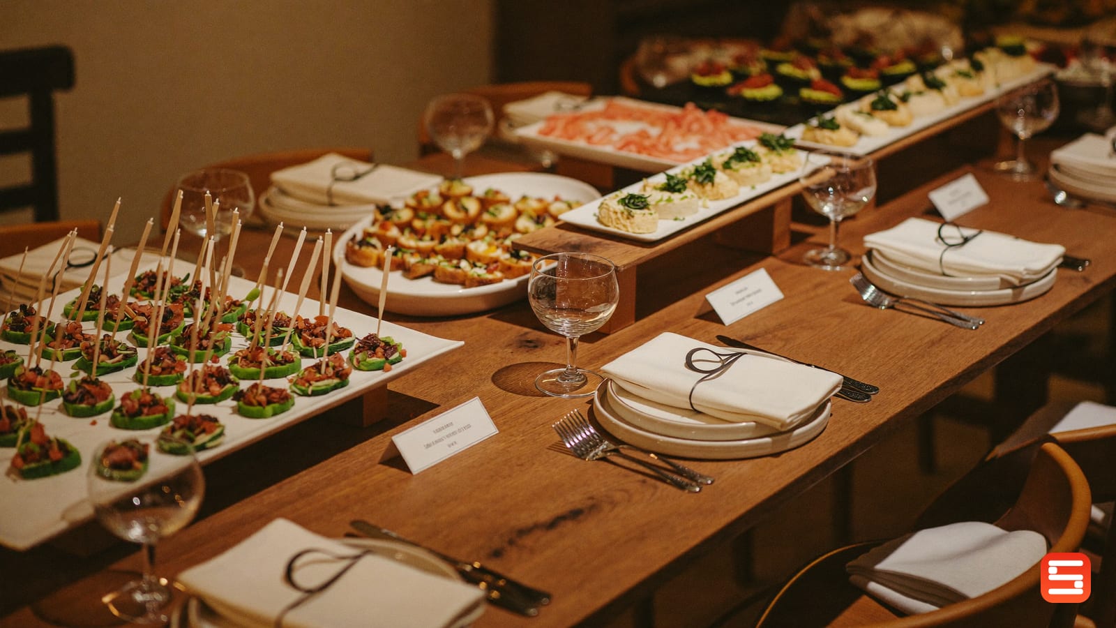 Catering menu ideas that scale — from office lunches to weddings